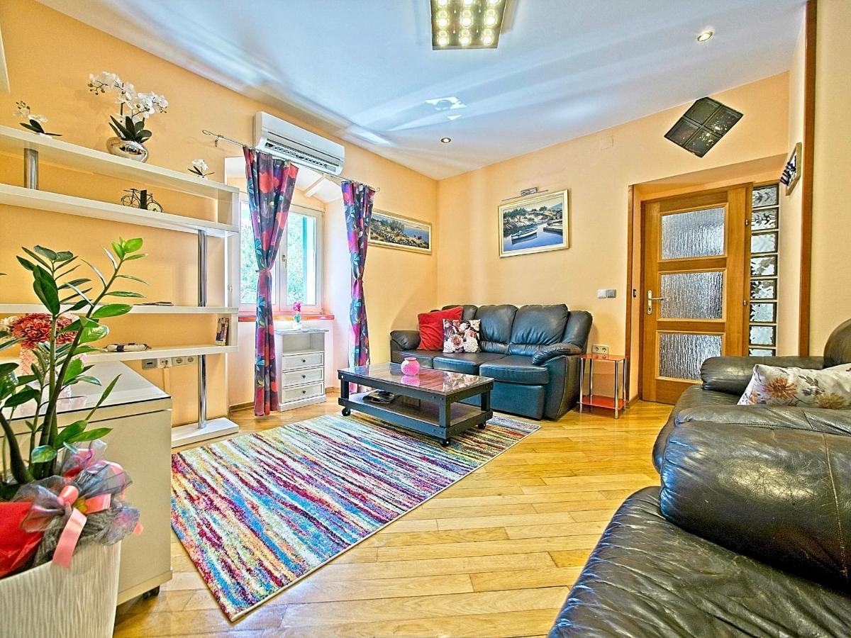 Nina Apartment Σπλιτ Εξωτερικό φωτογραφία